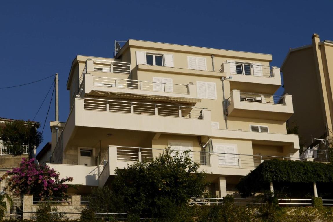 Villa Mateo&Andrea**** Omis Exterior photo
